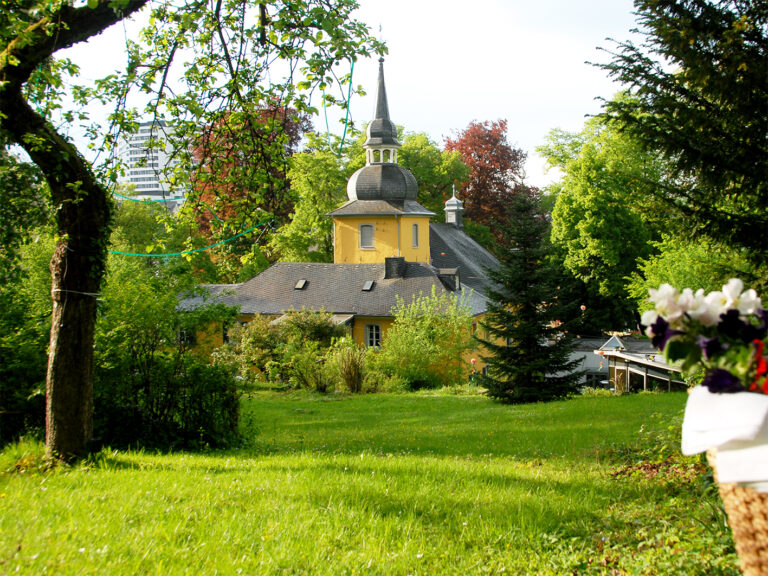 Wir über uns 1. Pfarrbezirk/Gnadenkirche der Ev